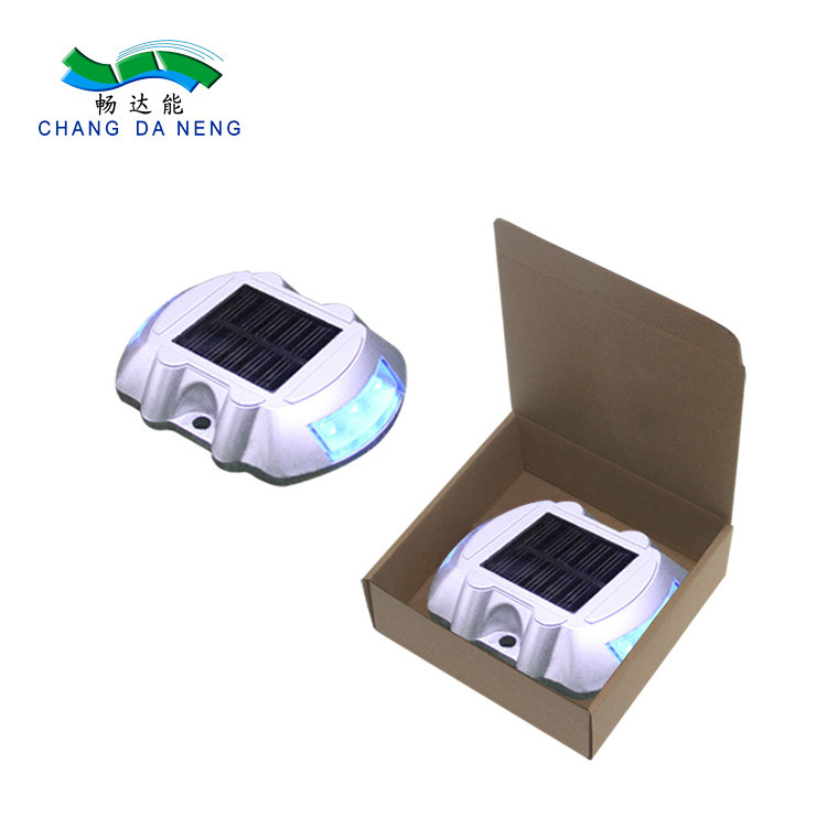 IP68 للماء وضعين علامات الطريق الشمسية عين القط مسمار الطريق ترصيع الطريق العاكسة