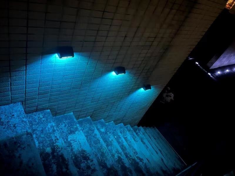 ضوء الحديقة الشمسية المقاومة للماء RGB IP65 الضوء غير المتحول للون