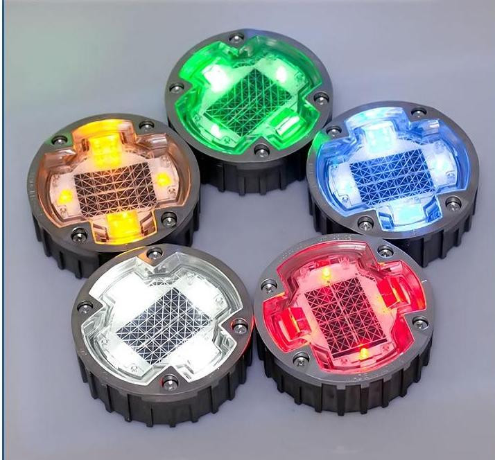 6 أجهزة LED كمية الطاقة الشمسية LED الطرق المقابض مع 3 سنوات العمر والبطارية Ni-Mh