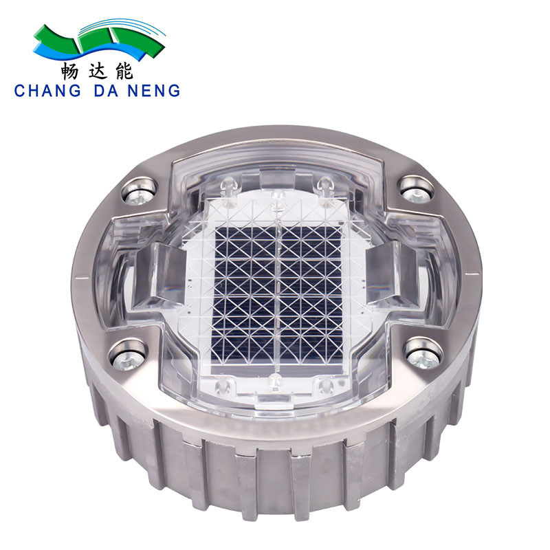 بطارية Ni-Mh تعمل بالطاقة الشمسية LED Stud لتحسين الرؤية والأداء على الطريق
