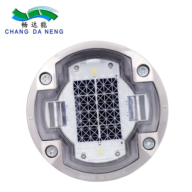 بطارية Ni-Mh تعمل بالطاقة الشمسية LED Stud لتحسين الرؤية والأداء على الطريق