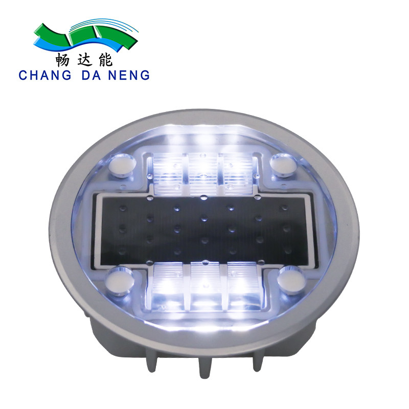 2V فولت LED الطاقة الشمسية الطرق الطرق IP68 لظروف درجة الحرارة والضغط