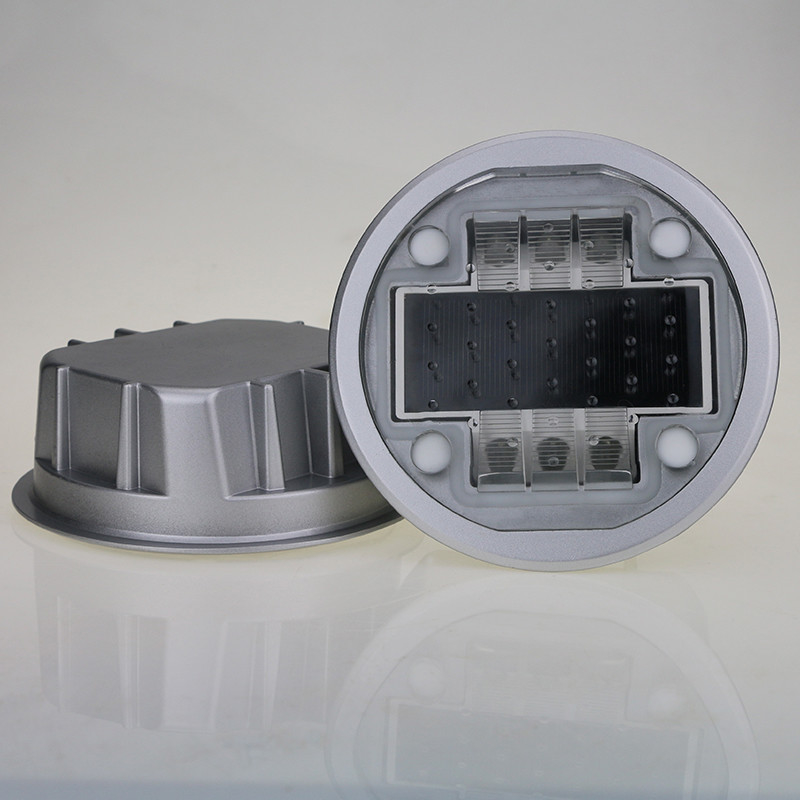 2V فولت LED الطاقة الشمسية الطرق الطرق IP68 لظروف درجة الحرارة والضغط