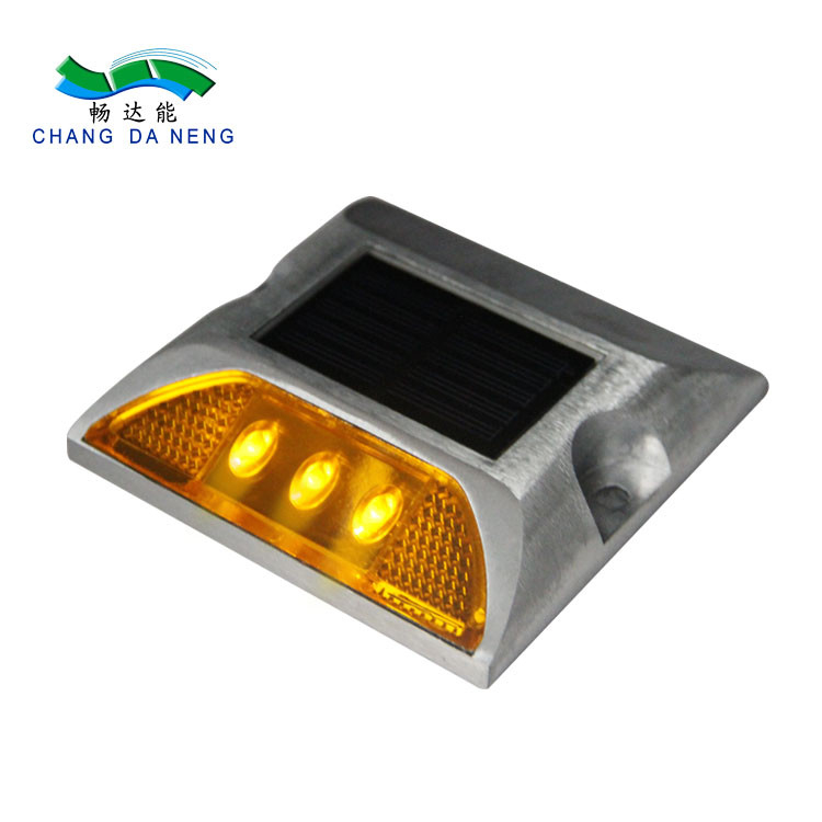الألومنيوم عالية الوضوح اتجاهي LED ترصيع الطريق الشمسية جانب واحد عين القط الشمسية